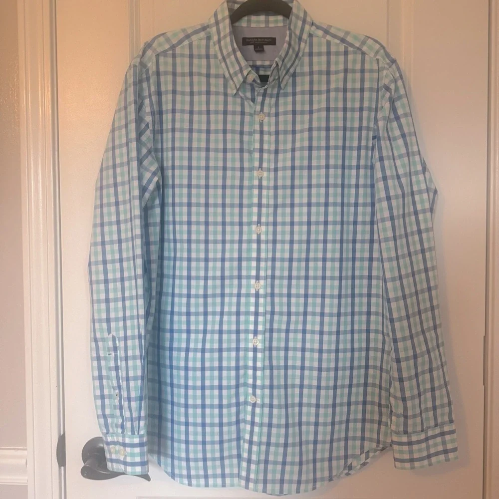 Banana Republic Blue and Green Checkered Men's Button Up Large Shirt